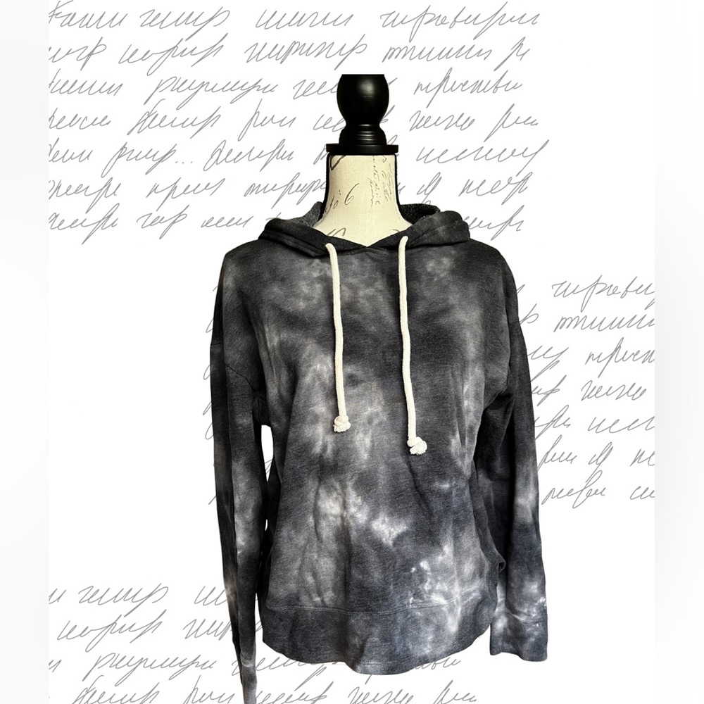 Universal Thread Black Tie-Dye Hoodie Sweater with Cream Drawstrings